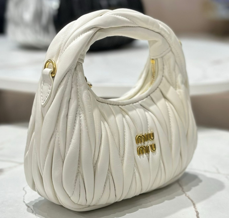 СУМКА MIU MIU WANDER фото