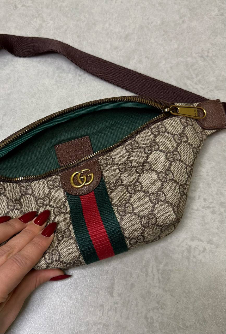 МУЖСКАЯ СУМКА СЛИНГ GUCCI детальное фото