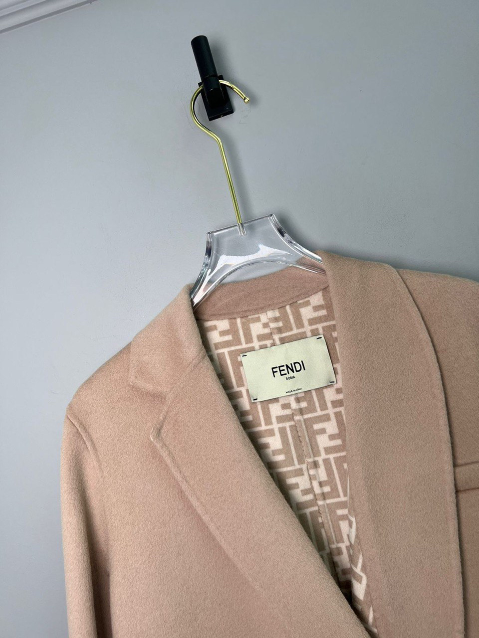 ПАЛЬТО FENDI детальное фото