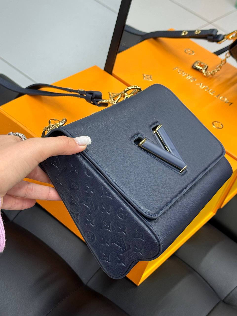 СУМКА LOUIS VUITTON детальное фото