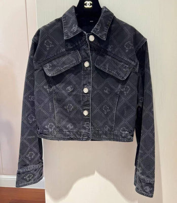 КУРТКА ДЖИНСОВКА CHANEL фото