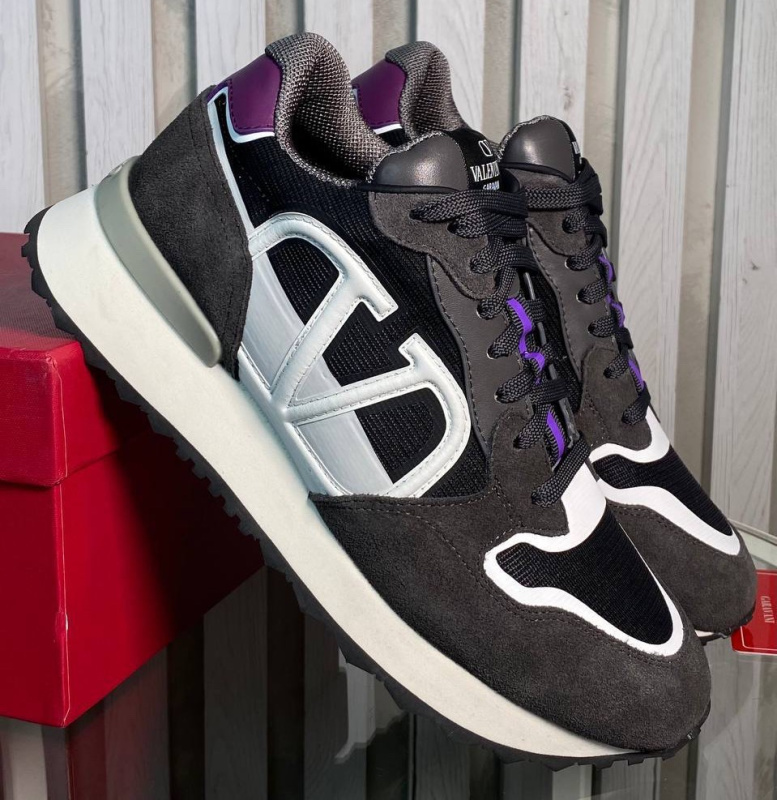 МУЖСКИЕ КРОССОВКИ VALENTINO фото