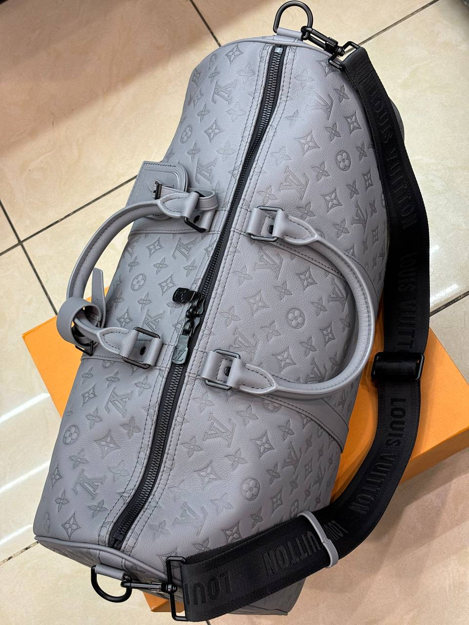 ДОРОЖНАЯ СУМКА LOUIS VUITTON детальное фото