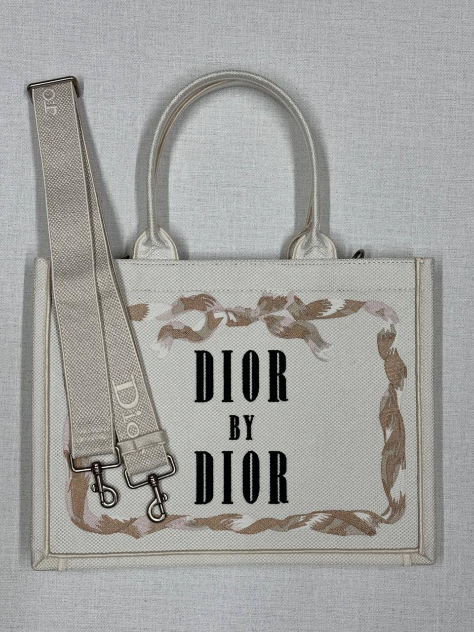 СУМКА CHRISTIAN DIOR BOOK детальное фото