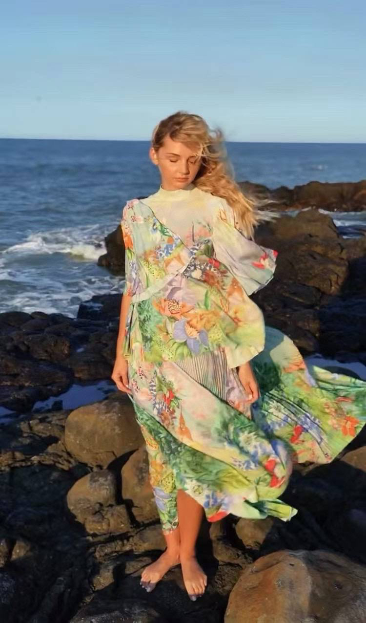 КОСТЮМ ALEMAIS детальное фото