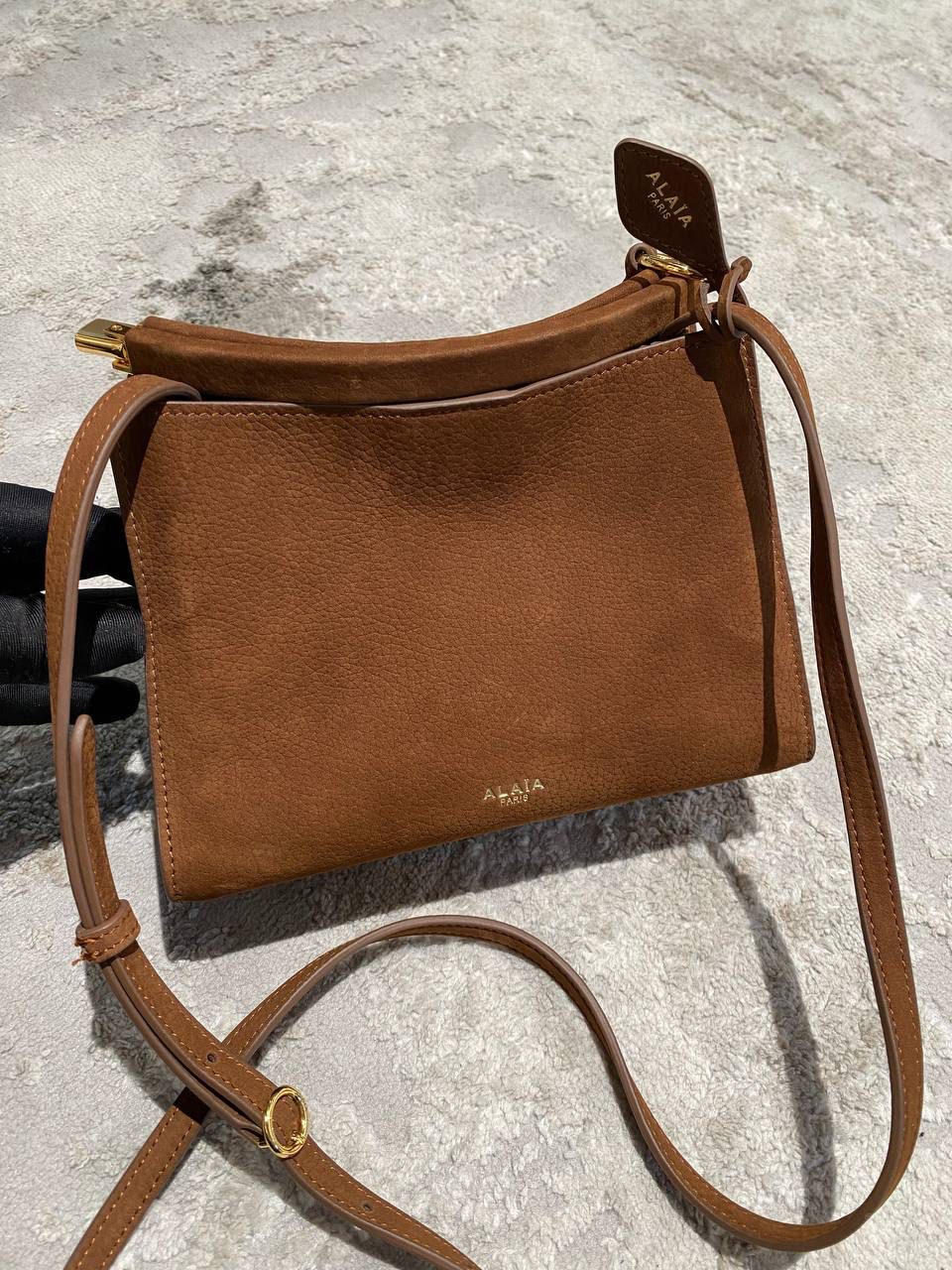 СУМКА ALAIA детальное фото