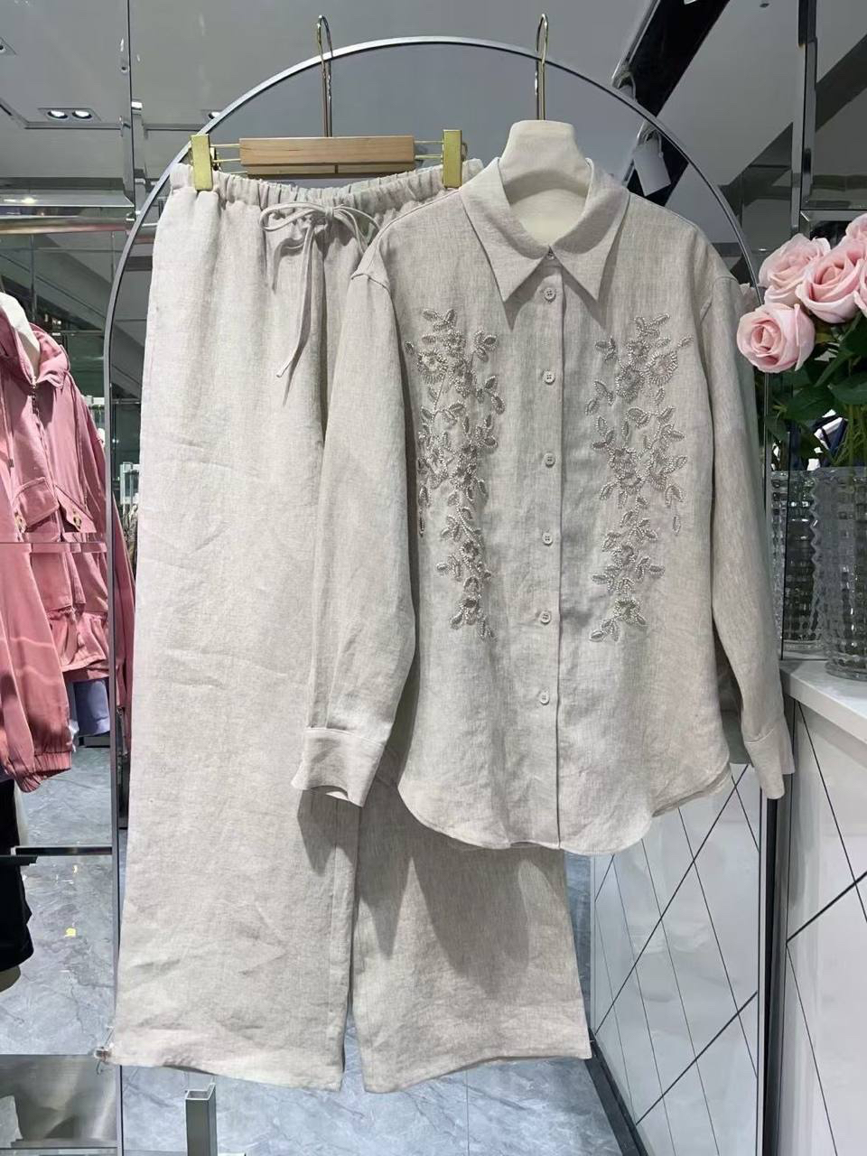КОСТЮМ BRUNELLO CUCINELLI детальное фото