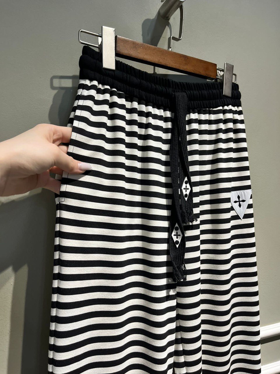 БРЮКИ LOUIS VUITTON детальное фото