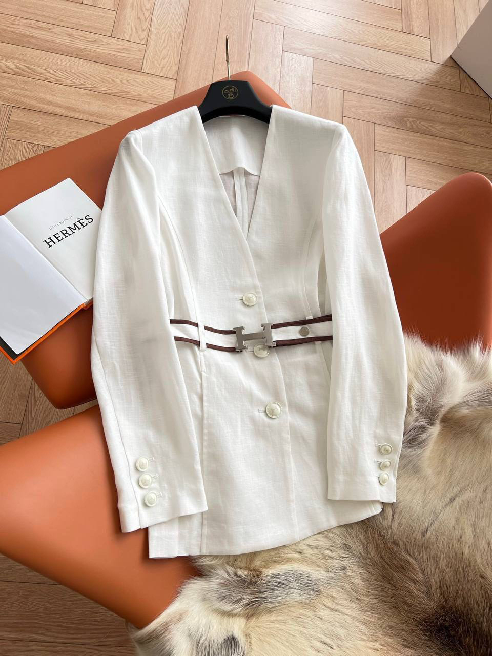 КОСТЮМ HERMES детальное фото