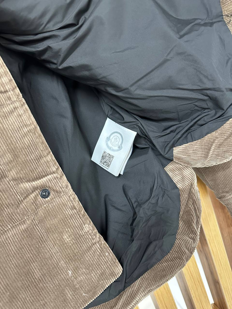 МУЖСКАЯ КУРТКА MONCLER детальное фото