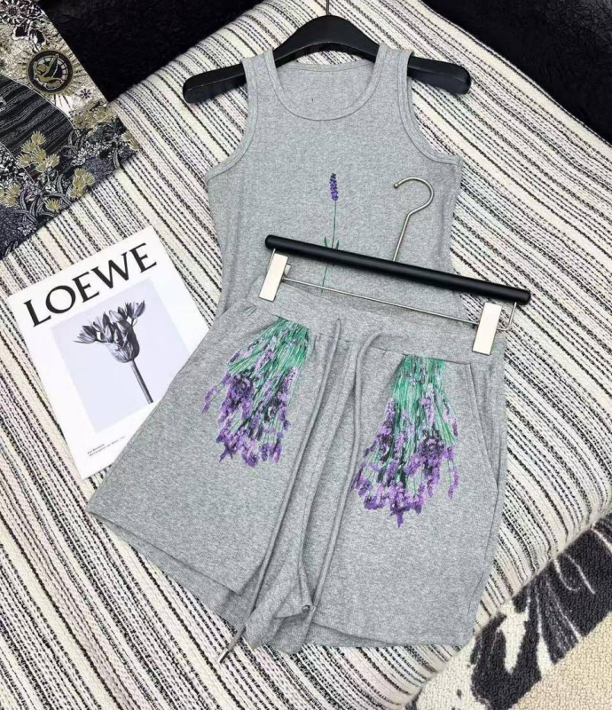 КОСТЮМ LOEWE фото