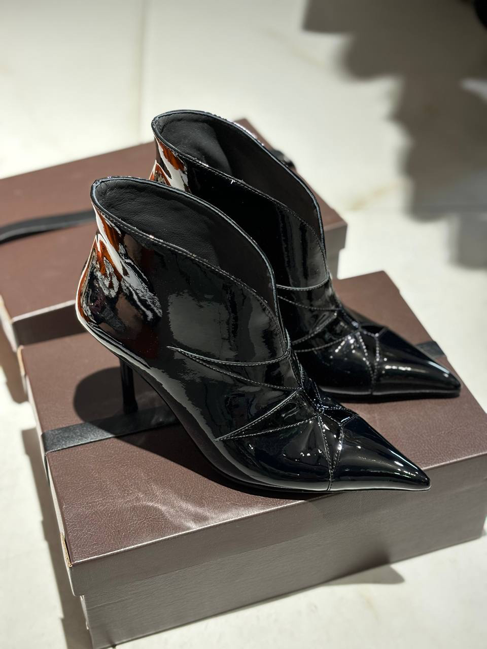 БОТИЛЬОНЫ ALAIA детальное фото