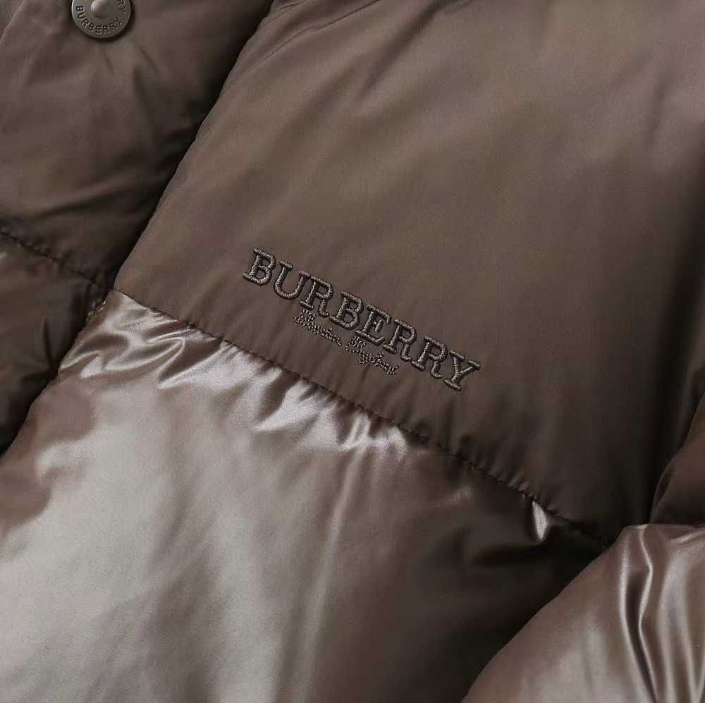 МУЖСКОЙ ПУХОВИК BURBERRY детальное фото