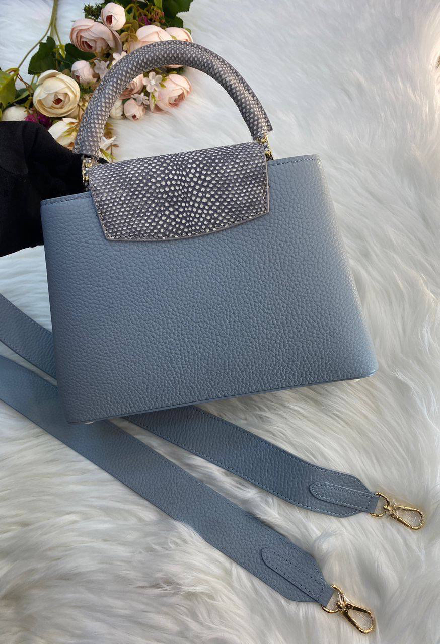 СУМКА LOUIS VUITTON CAPUCINES детальное фото