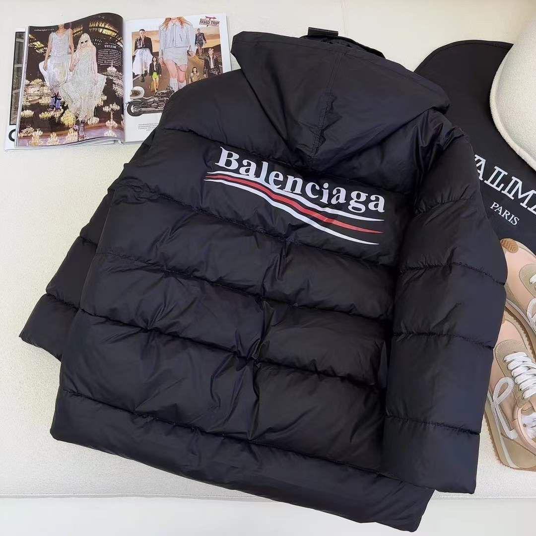 ПУХОВИК BALENCIAGA детальное фото