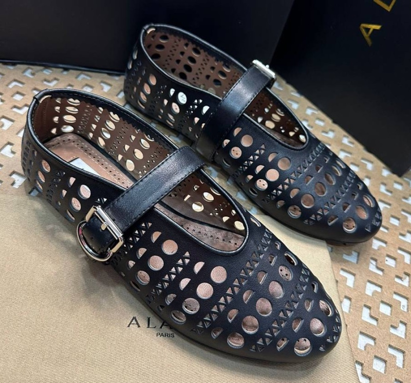 БАЛЕТКИ ALAIA фото