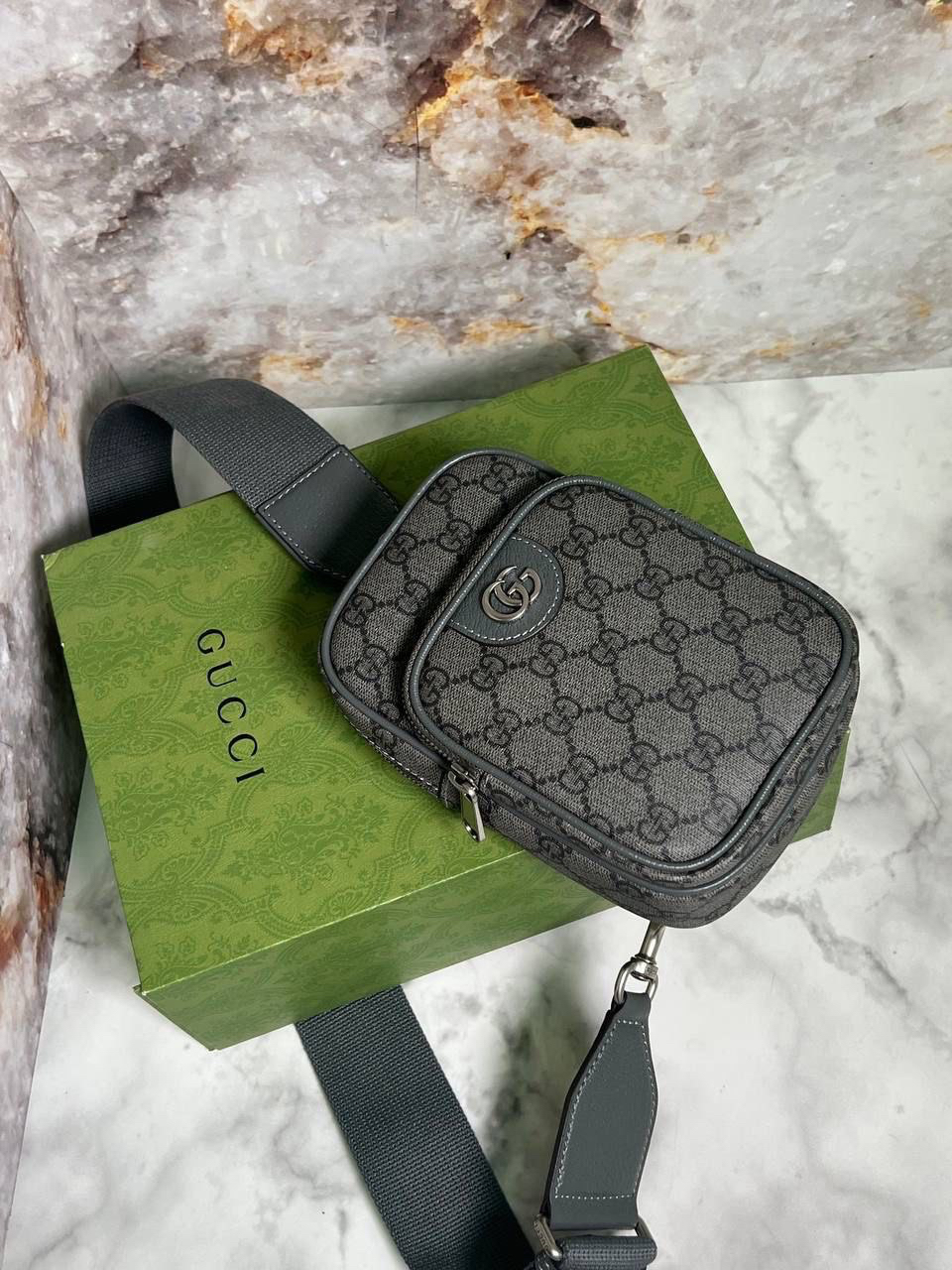 МУЖСКАЯ СУМКА МЕССЕНДЖЕР GUCCI детальное фото