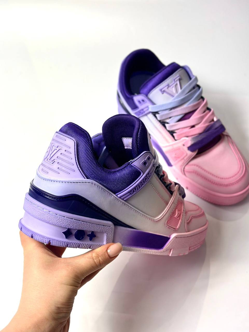 КРОСООВКИ LOUIS VUITTON детальное фото