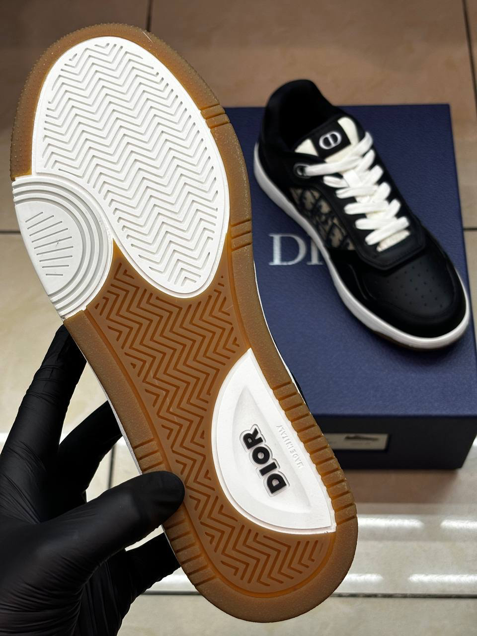 МУЖСКИЕ КРОССОВКИ CHRISTIAN DIOR детальное фото