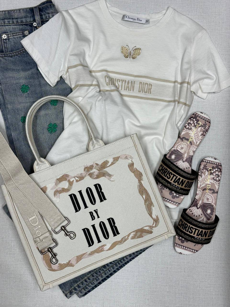 СУМКА CHRISTIAN DIOR BOOK детальное фото