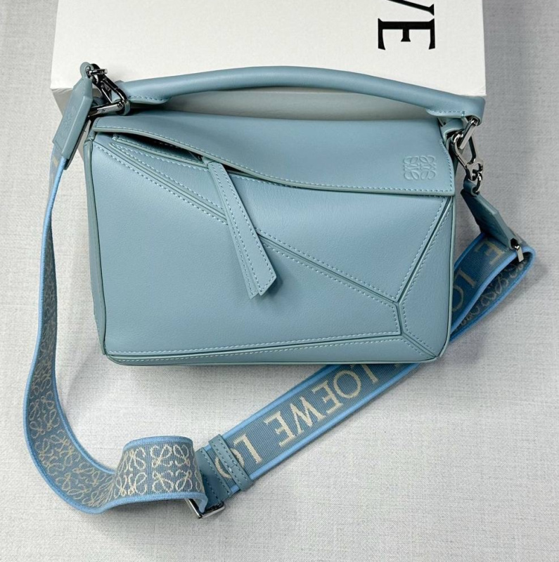 СУМКА LOEWE фото