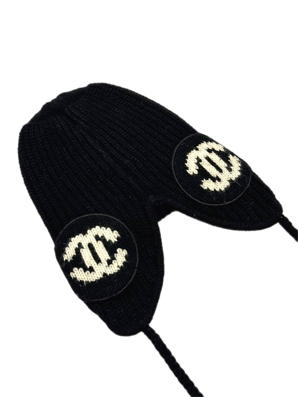 ШАПКА CHANEL детальное фото