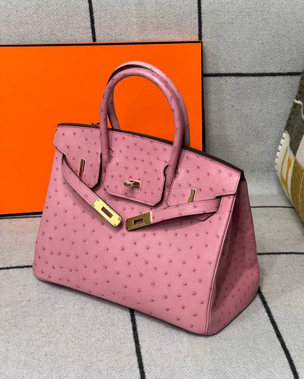 СУМКА HERMES BIRKIN 30 OSTRICH TERRE CUITE HARDWARE детальное фото