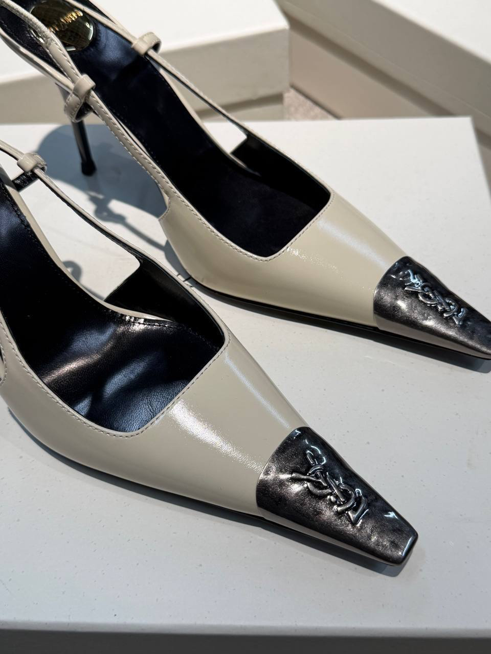 ТУФЛИ SAINT LAURENT детальное фото