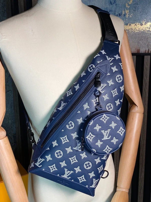 МУЖСКАЯ СУМКА СЛИНГ LOUIS VUITTON фото