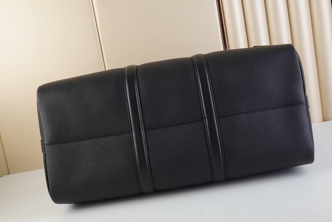 ДОРОЖНАЯ СУМКА LOUIS VUITTON детальное фото