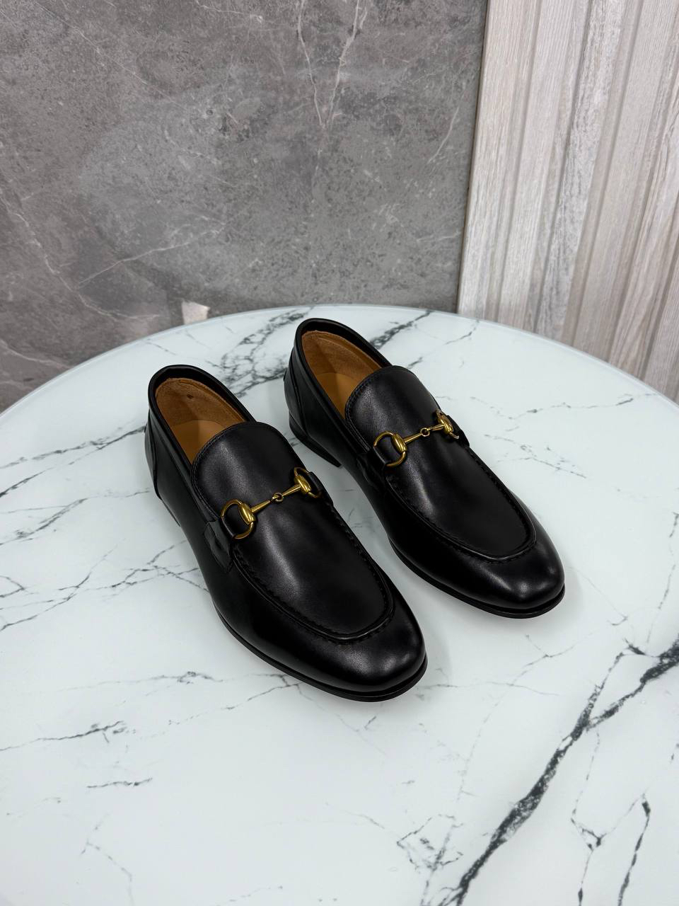 МУЖСКИЕ ЛОФЕРЫ GUCCI детальное фото