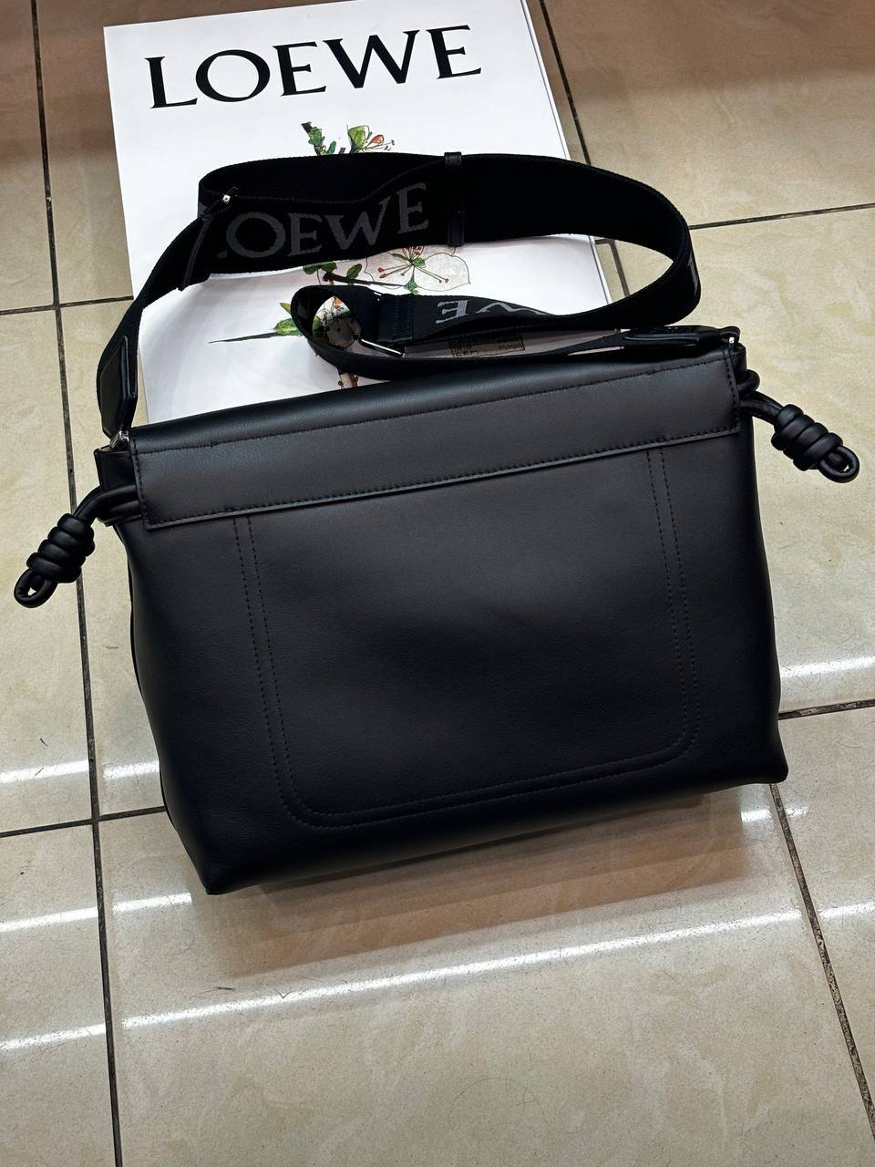 МУЖСКАЯ СУМКА МЕССЕНДЖЕР LOEWE детальное фото