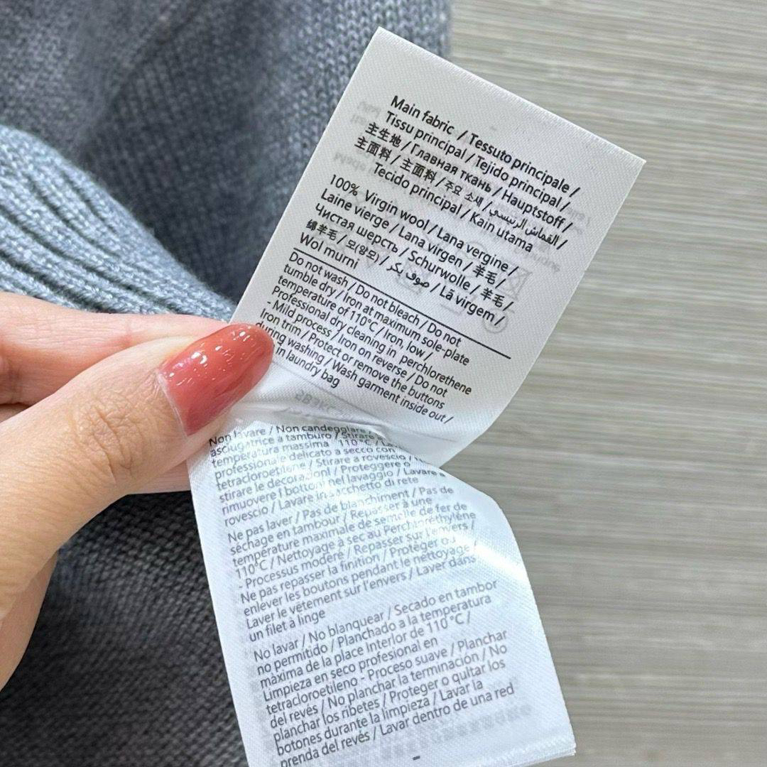 КАРДИГАН VALENTINO детальное фото