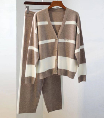 КОСТЮМ LORO PIANA фото