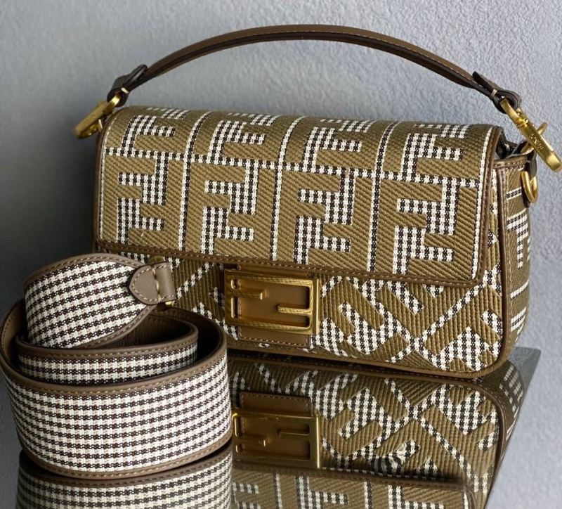 СУМКА FENDI фото