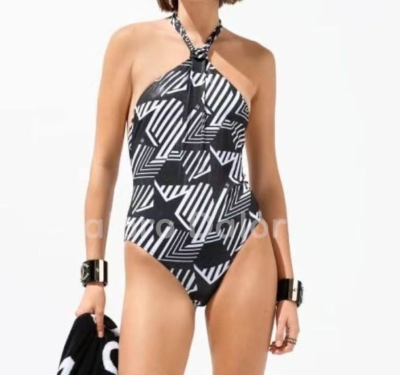 КУПАЛЬНИК CHANEL фото