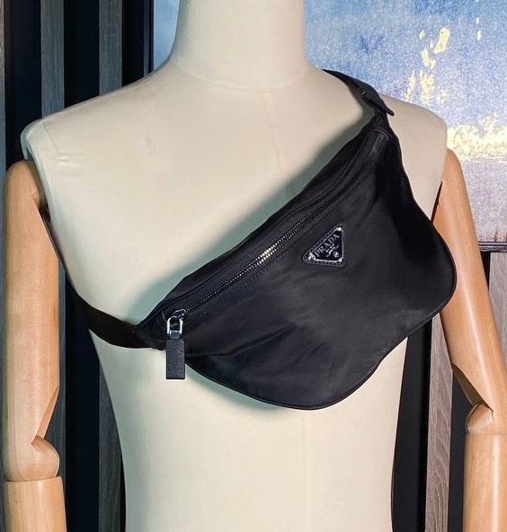 МУЖСКАЯ СУМКА СЛИНГ PRADA фото
