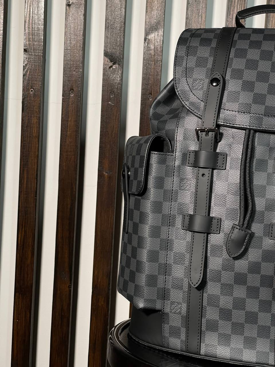 МУЖСКОЙ РЮКЗАК LOUIS VUITTON детальное фото