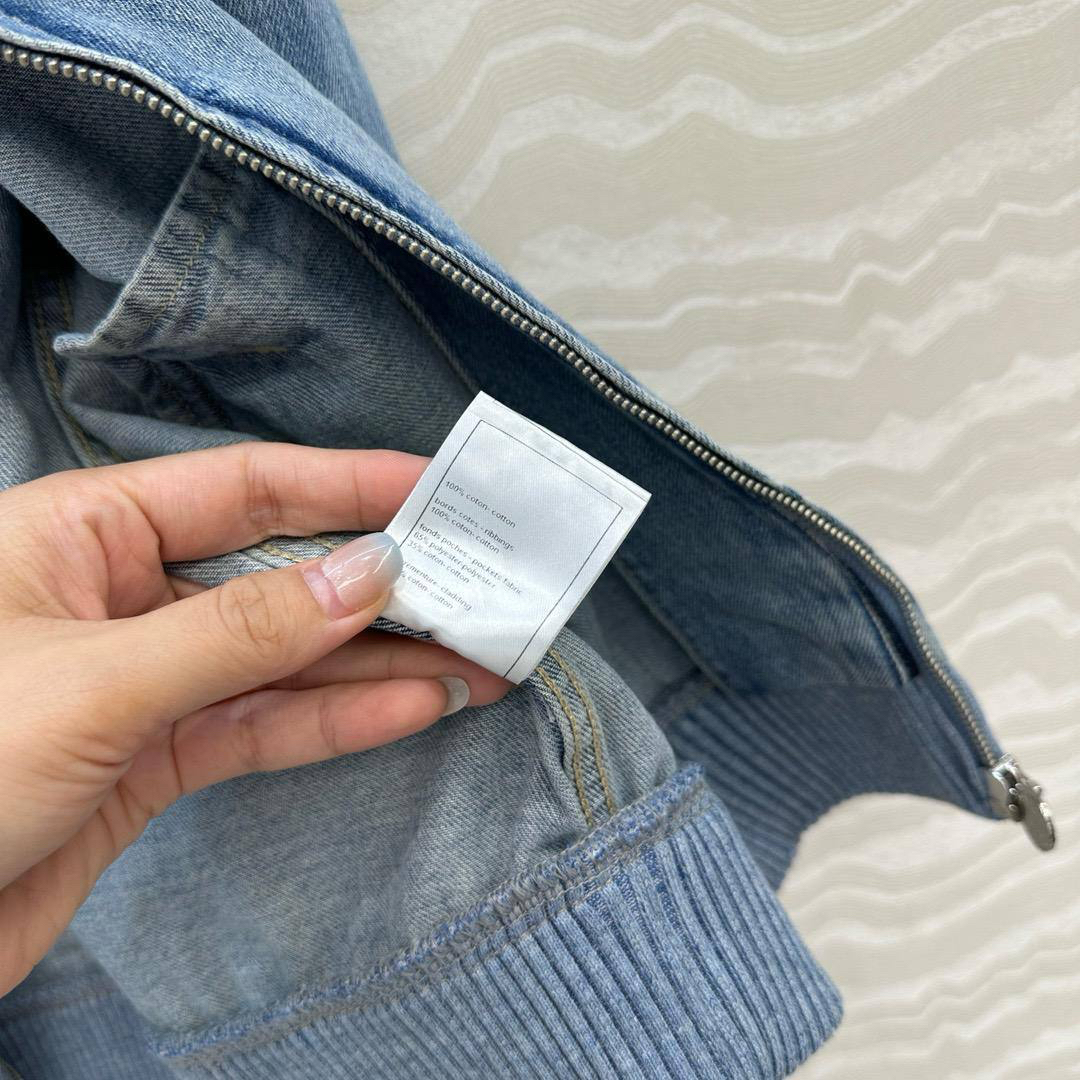 БОМБЕР CHANEL детальное фото