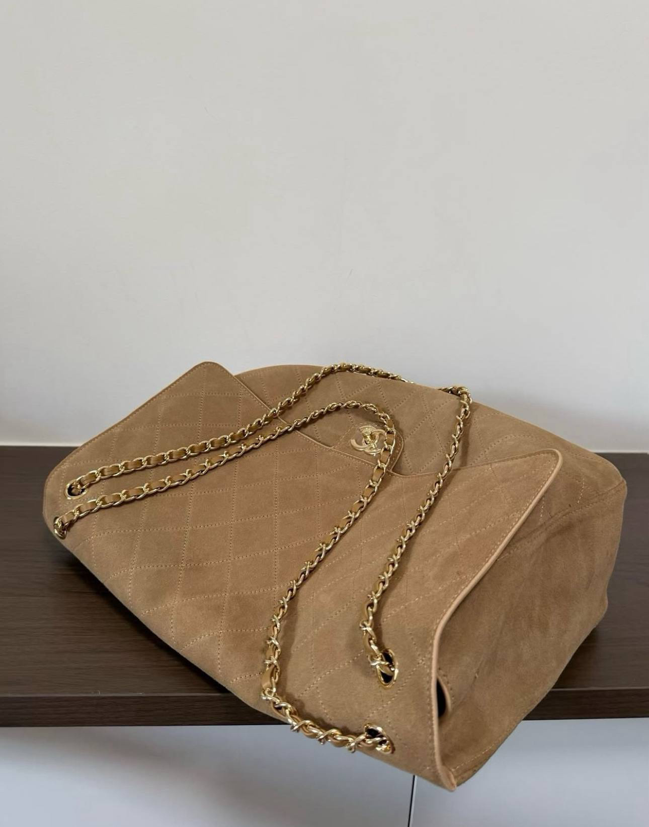 СУМКА CHANEL MAXI FLAP детальное фото