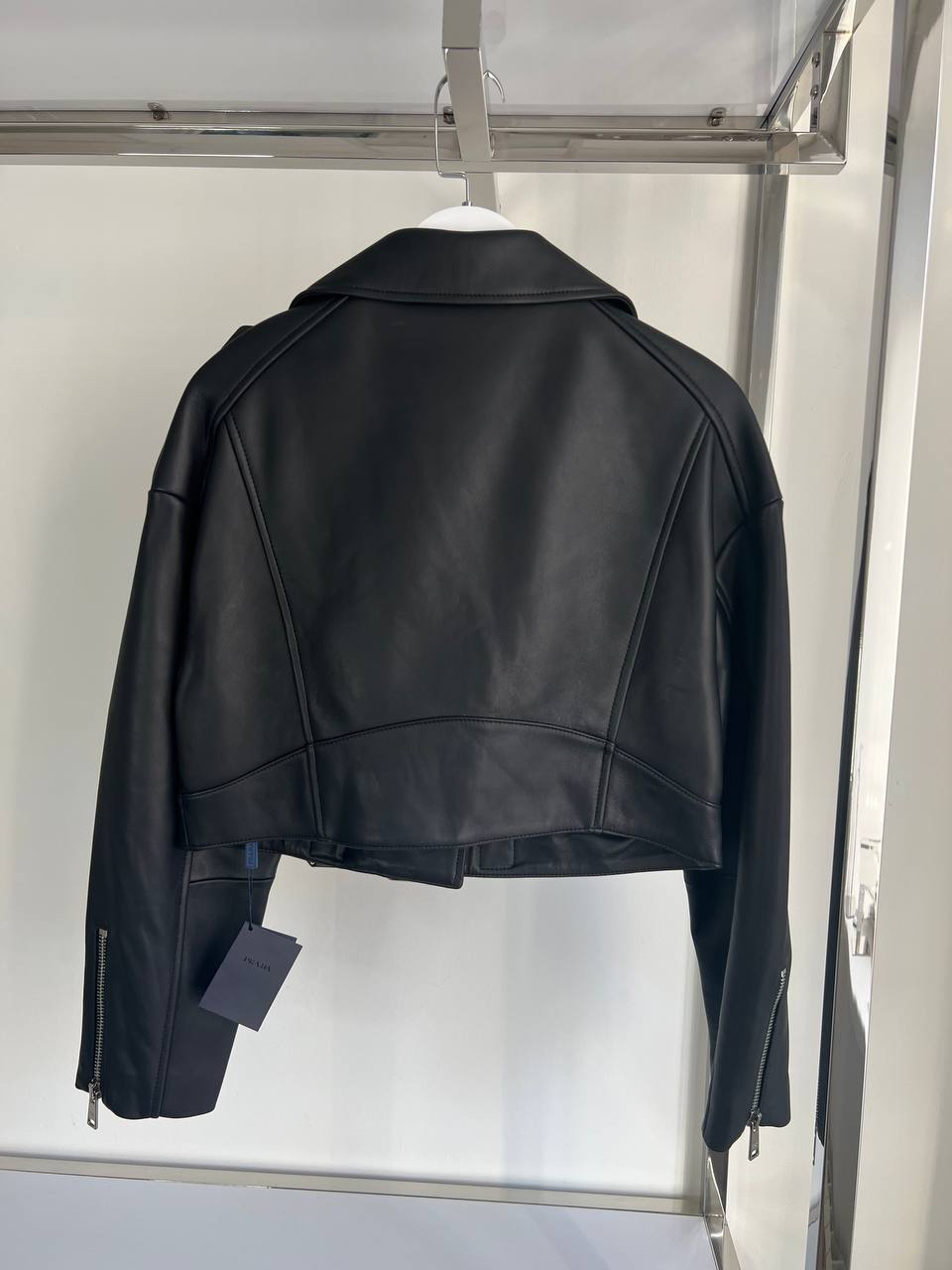 КУРТКА PRADA детальное фото