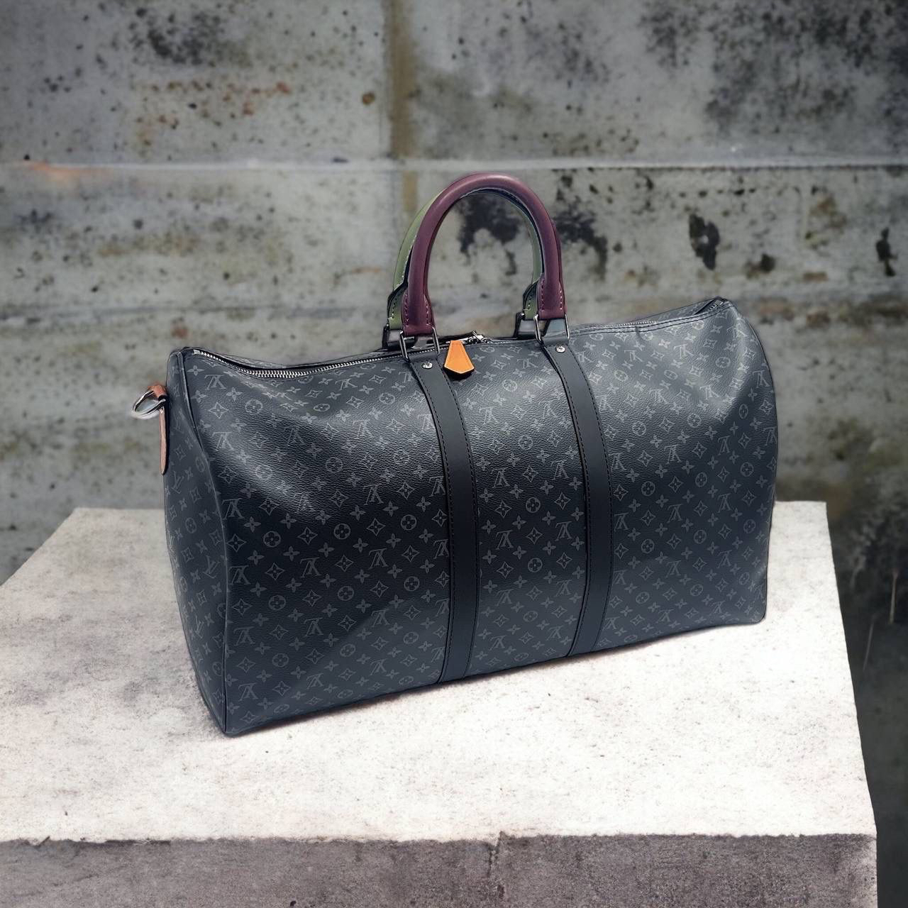 ДОРОЖНАЯ СУМКА LOUIS VUITTON детальное фото