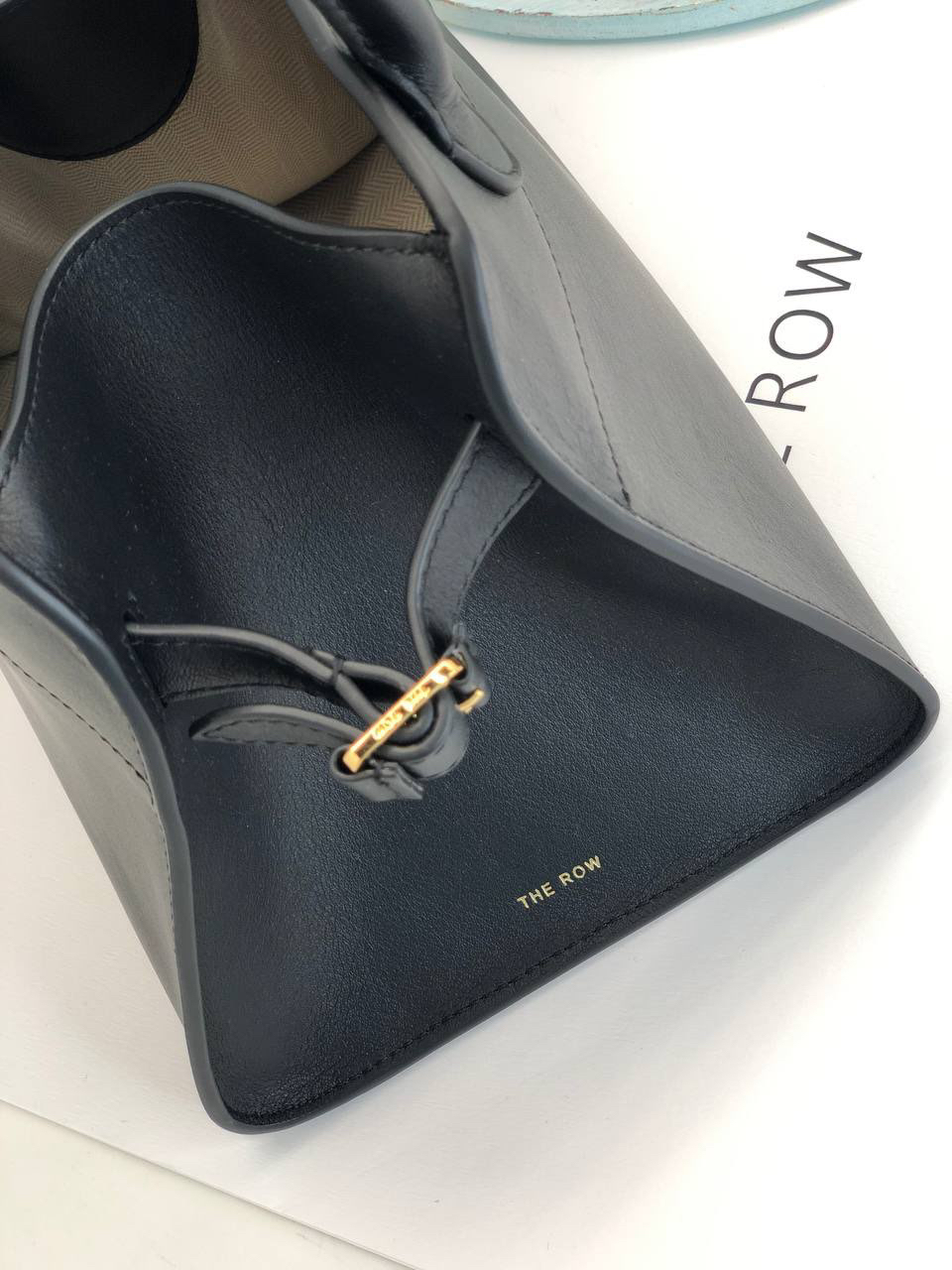 СУМКА THE ROW MARGAUX 10 детальное фото