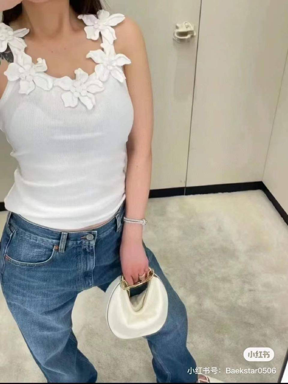 МАЙКА VALENTINO детальное фото