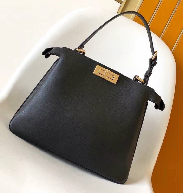 СУМКА FENDI фото