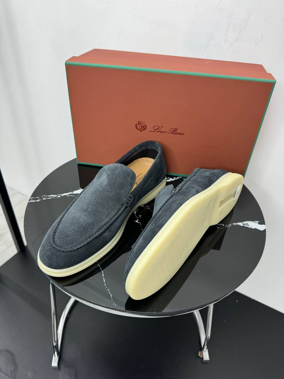 МУЖСКИЕ ЛОФЕРЫ LORO PIANA детальное фото