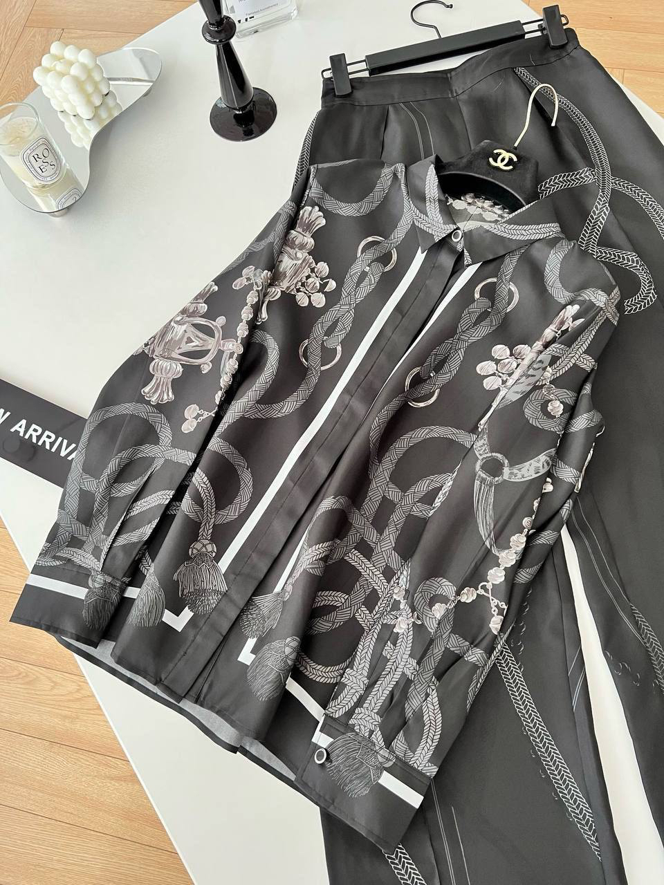 КОСТЮМ HERMES детальное фото