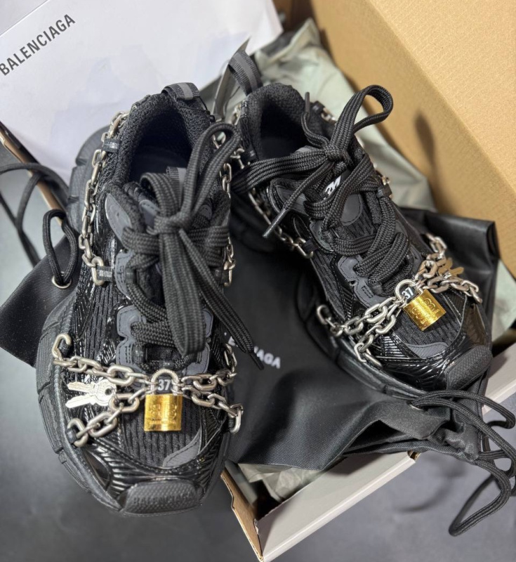 КРОССОВКИ BALENCIAGA фото