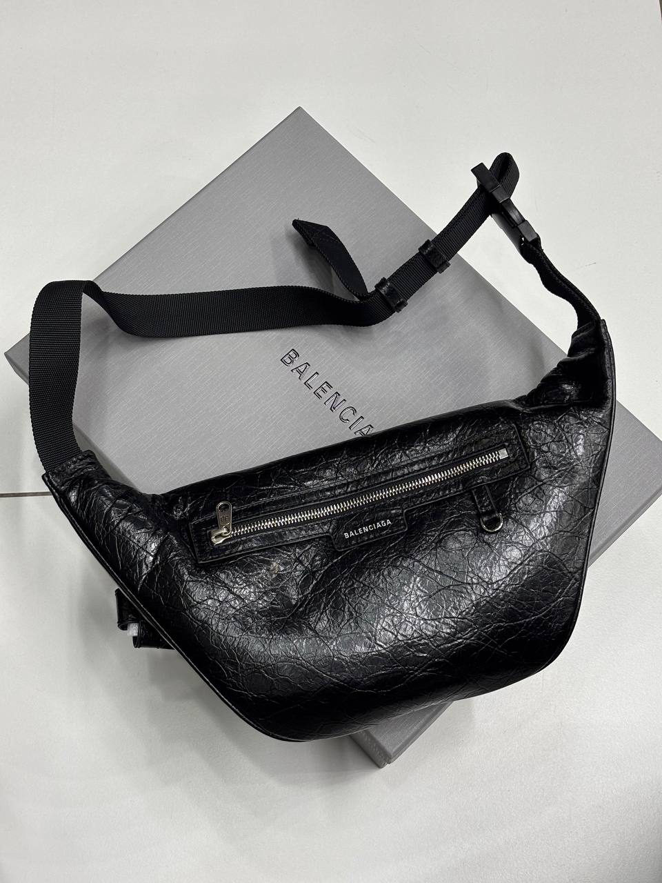 МУЖСКАЯ СУМКА СЛИНГ BALENCIAGA детальное фото