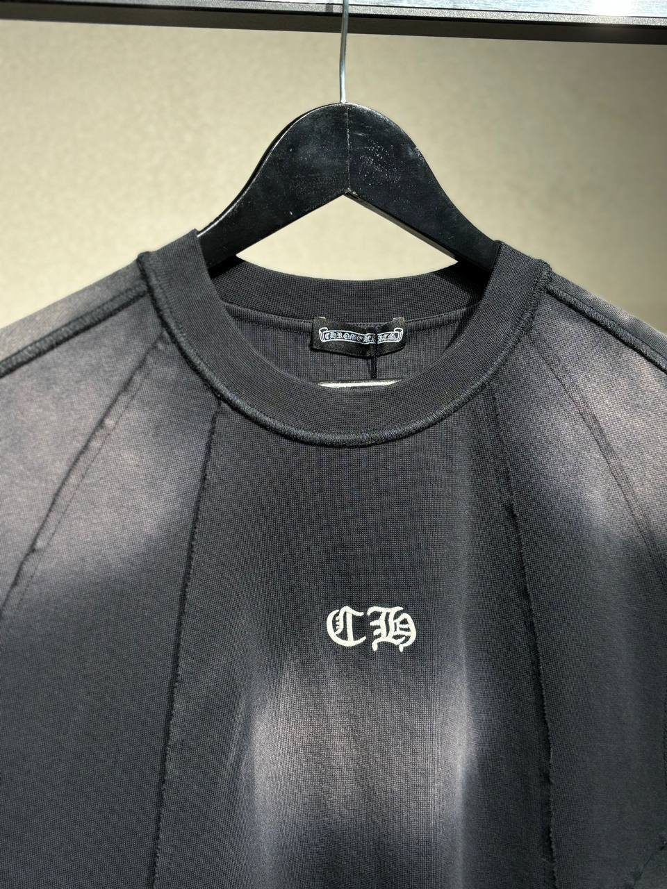 МУЖСКАЯ МАЙКА CHROME HEARTS детальное фото